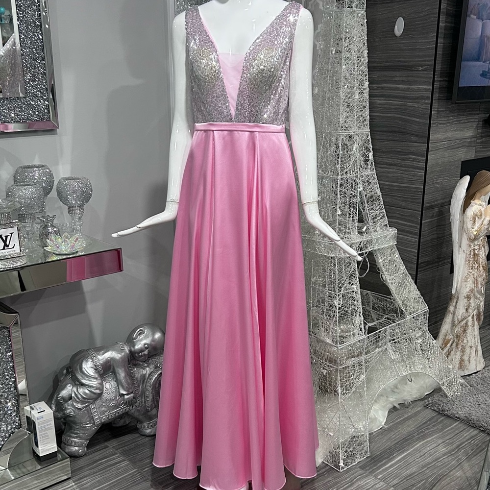NWOT 👛 Pink Sequin Satin Evening Gown - Picture 3 of 16